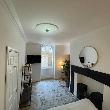 Appartement Central Period 2 Bed With Free Parking On Site Sleeps 1-6 Bristol